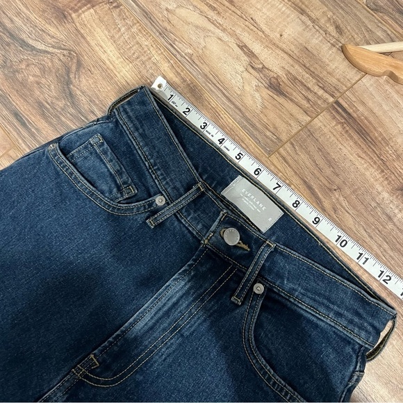 Everlane The Cheeky Split-Hem Jean - Picture 11 of 14